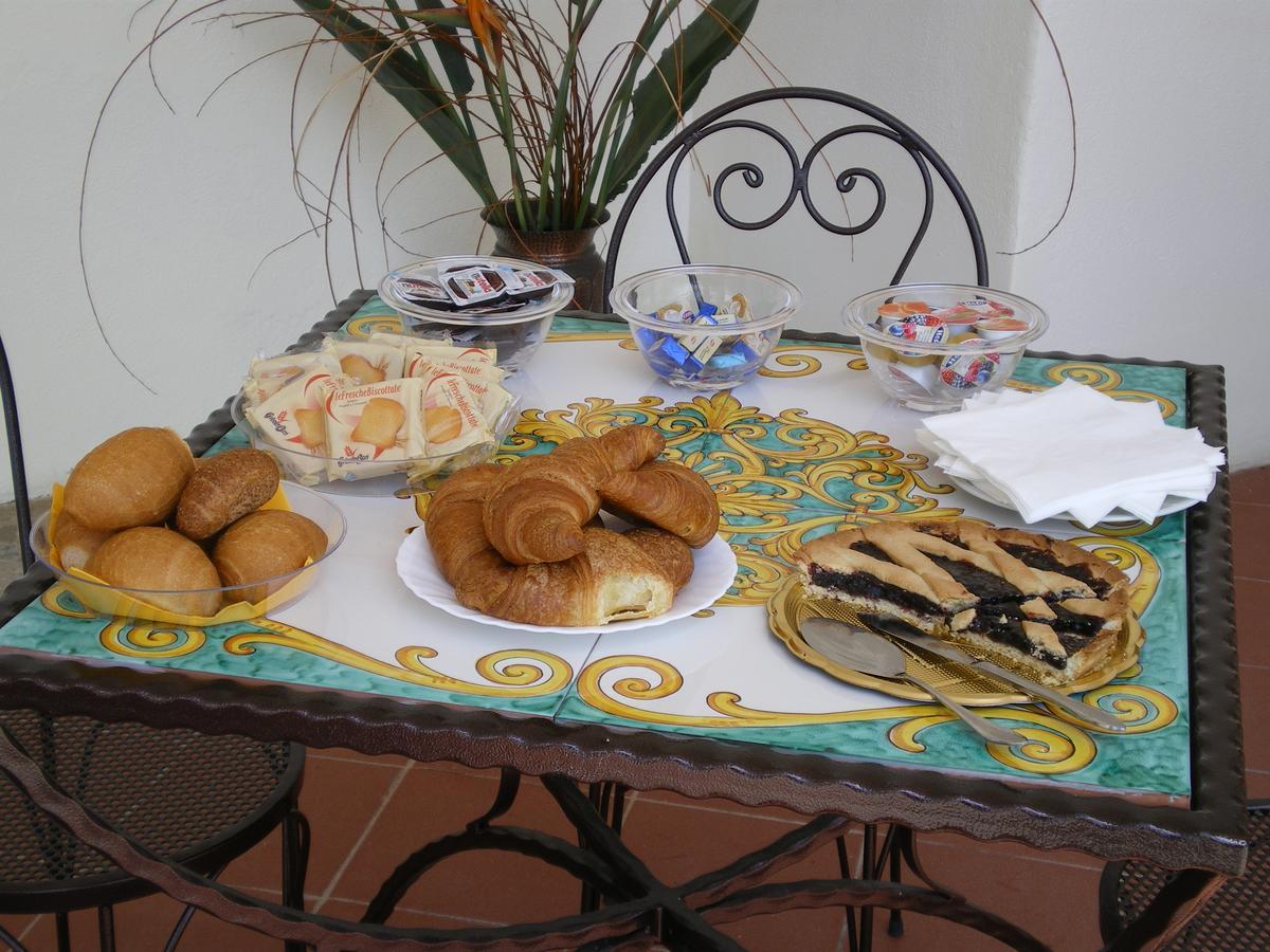 Portico Del Paradiso 스칼라 외부 사진